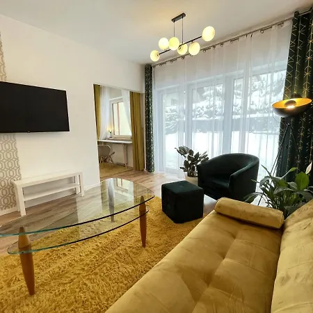 Wlodarska 11 Apartman *