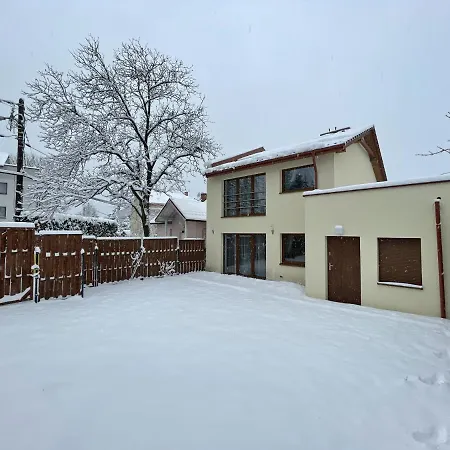 Wlodarska 11 Apartman *